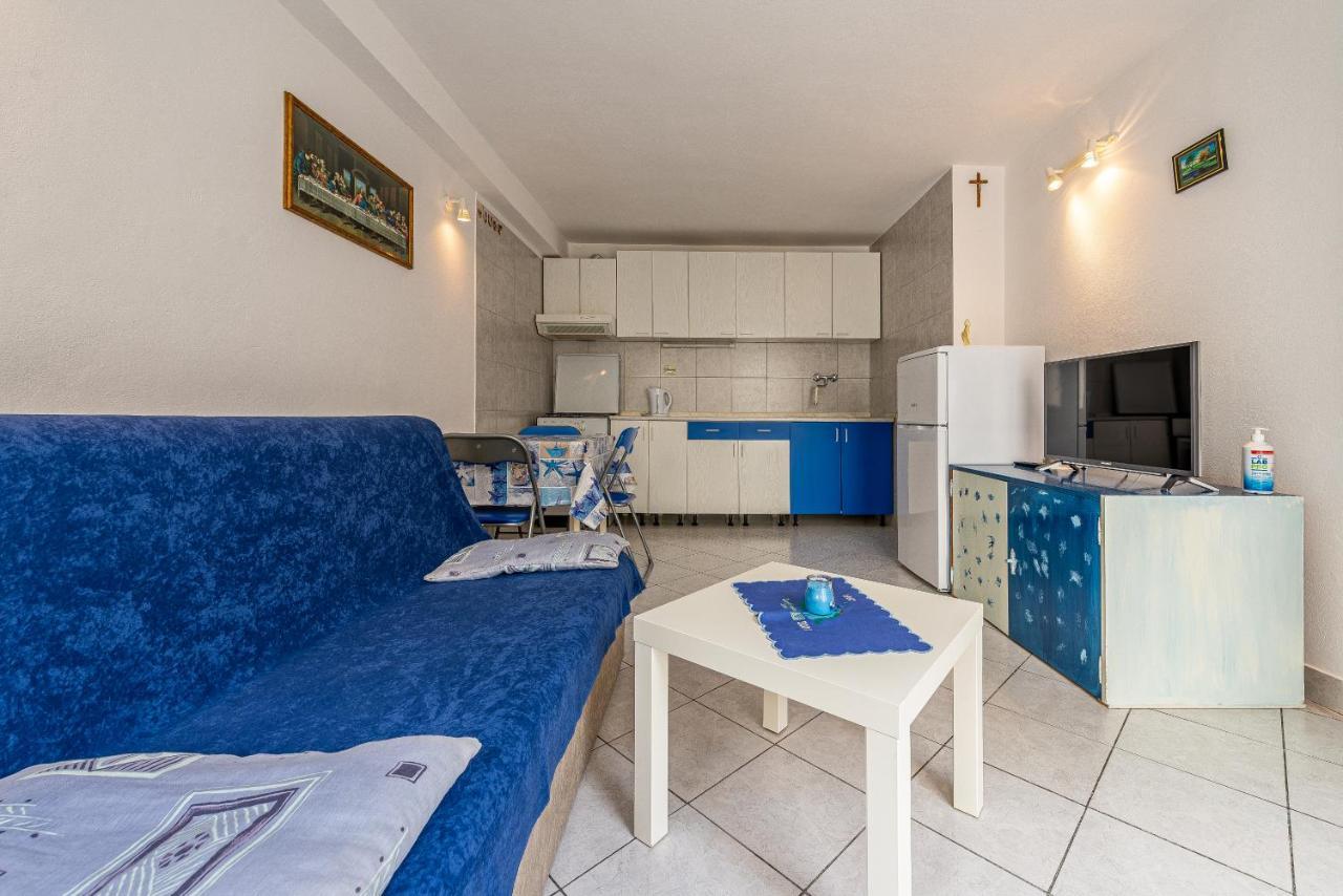 Apartment Bura Primošten Екстериор снимка