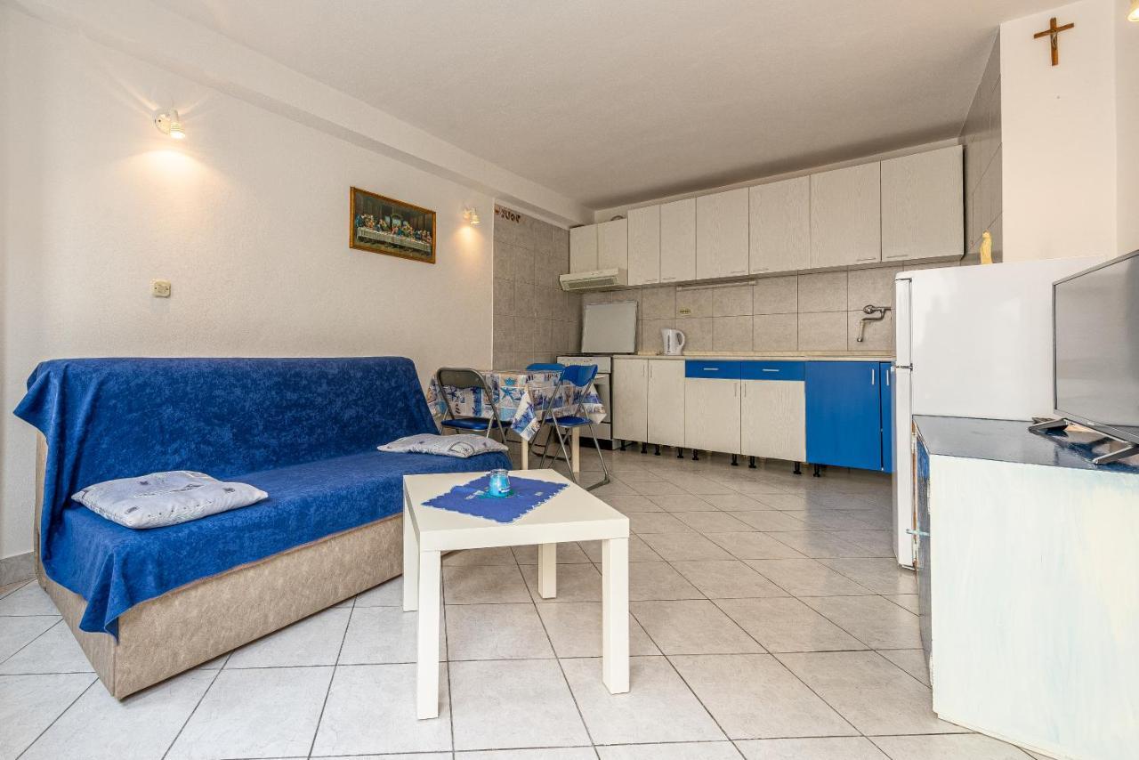 Apartment Bura Primošten Екстериор снимка